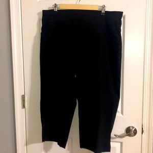 Ruby Road Woman black capris 18w NWT New